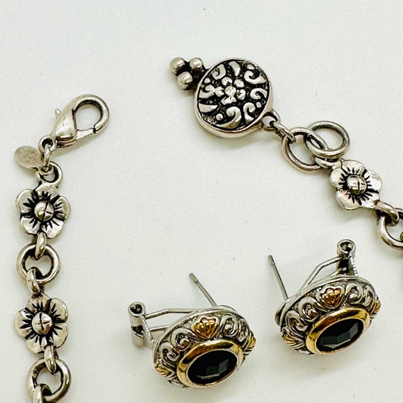 Vintage Modern Earrings & Floral Bracelet - Picture 9 of 12